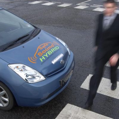 EUA querem veículos elétricos a fazer barulho